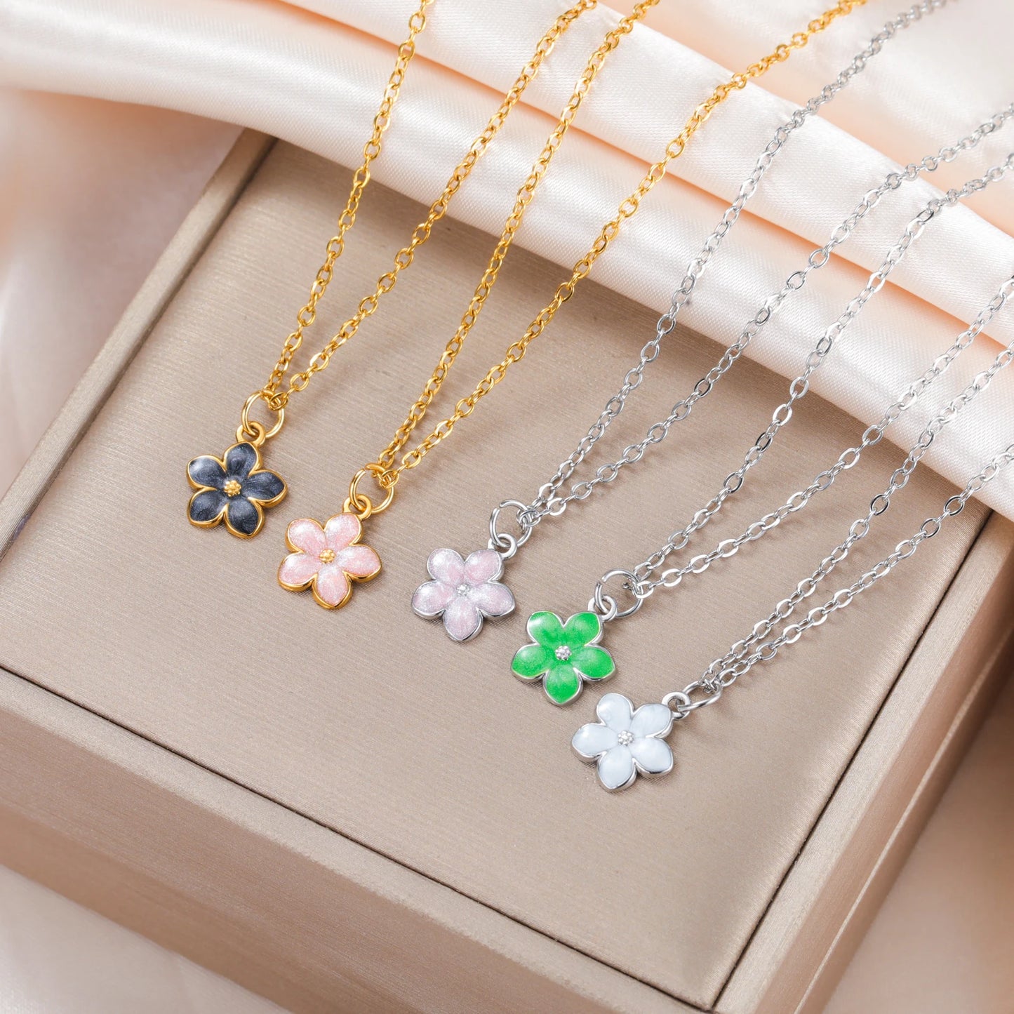 Boho Flower Necklace - Stainless Steel